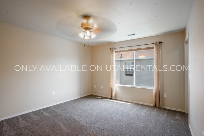 Building Photo - 215 S 1050 W