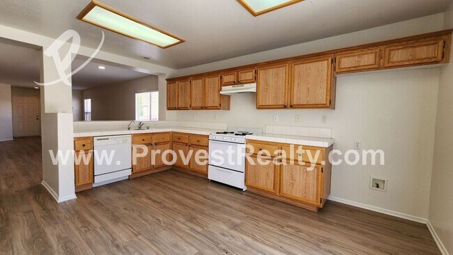 Building Photo - 14471 Queen Valley Rd