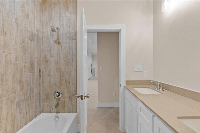 Building Photo - 6738 Effat Dr