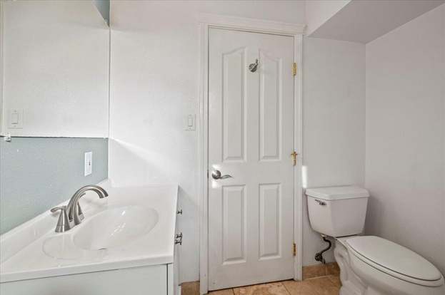 Building Photo - 1107 4th St