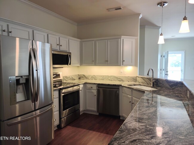 Building Photo - 144 Hardinberry St