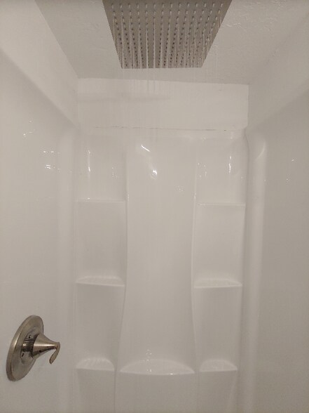 Building Photo - 3255 Ogden Ave