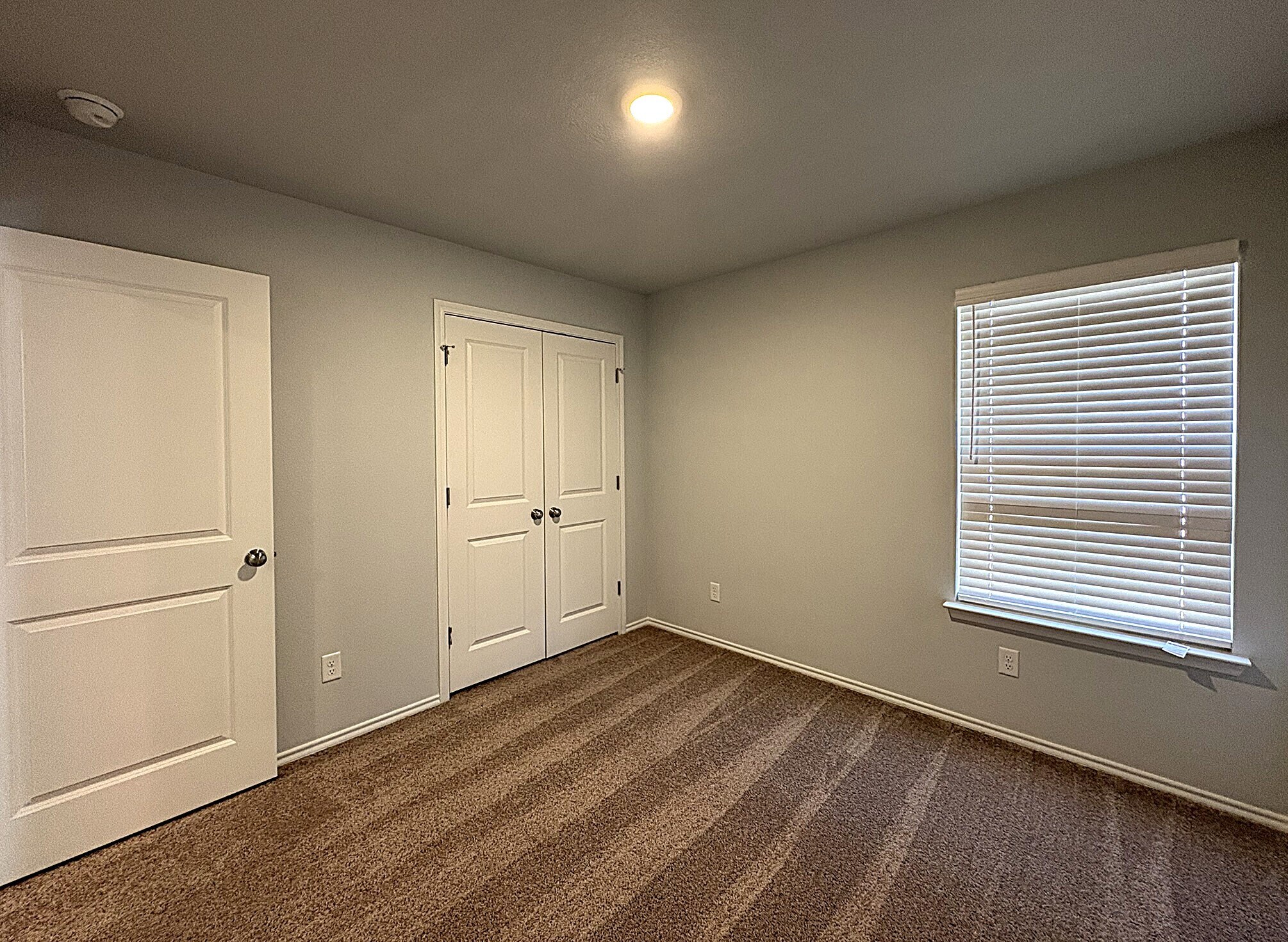 Building Photo - 1202 Lexington Dr