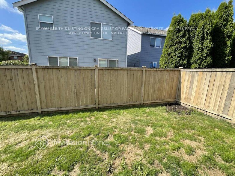 Building Photo - 3524 Celebration Ave E