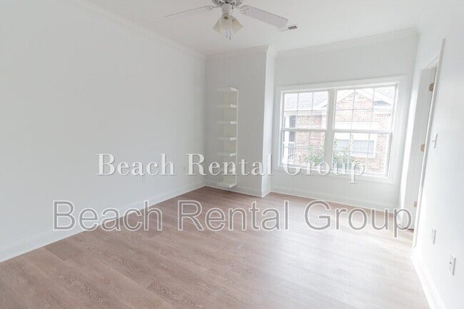 Building Photo - 2029 Silvercrest Dr