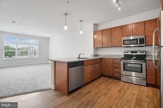 Building Photo - 131 Bridge Street Unit 1B-2-2420