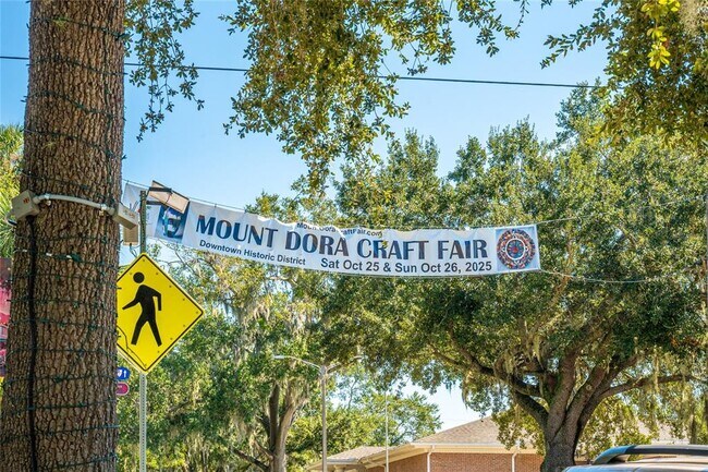 Building Photo - 245 S Rhodes St