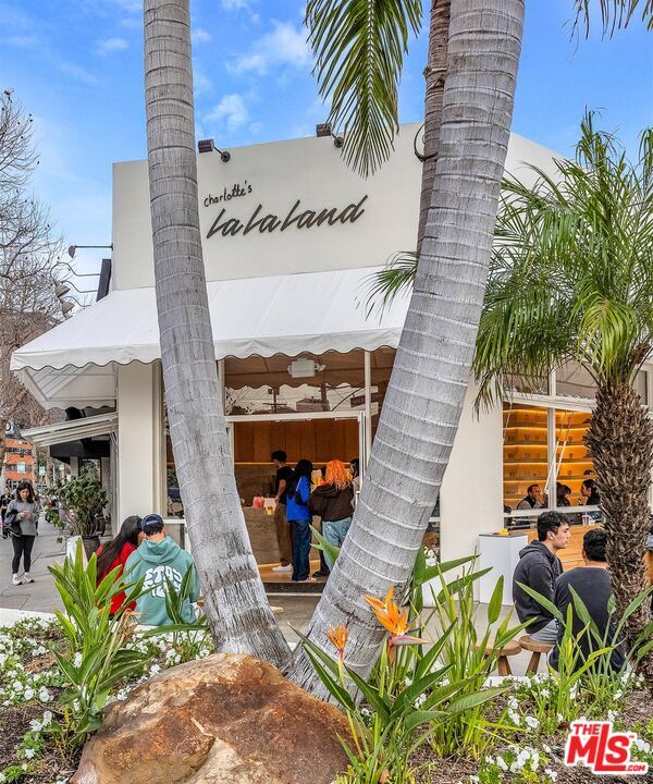 Building Photo - 11740 Sunset Blvd