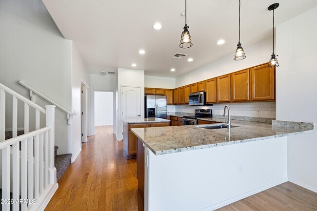 Building Photo - 3691 E Leslie Dr