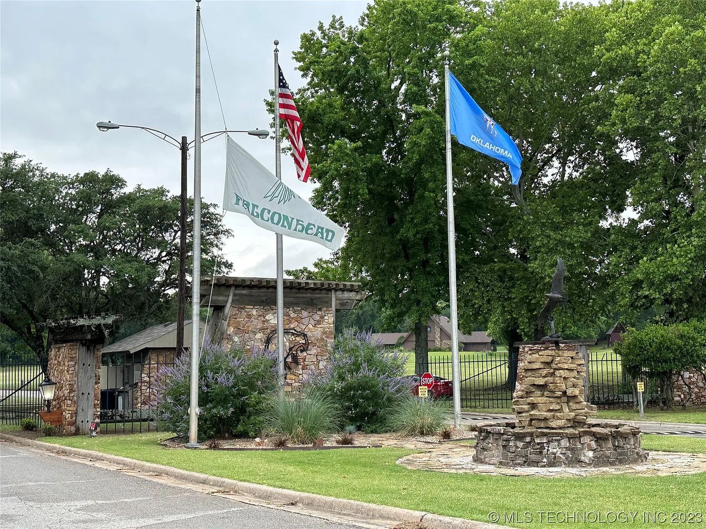 Building Photo - 123 Falconhead Dr