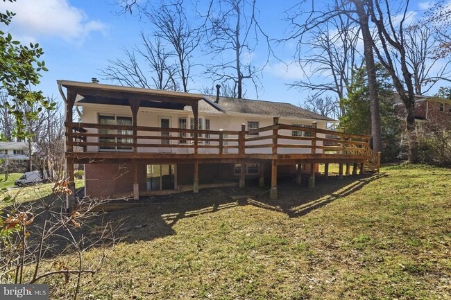 Building Photo - 9116 Hamilton Dr