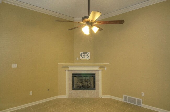 Building Photo - 1481 Estacada Way