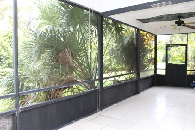 Building Photo - 7705 Forest Green Ln