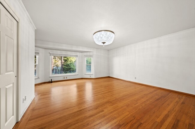 Building Photo - 401 Moseley Rd