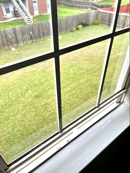 Building Photo - 5806 Redstone Dr