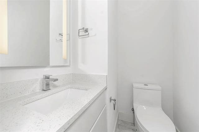 Building Photo - 1961 Dowgate Ct