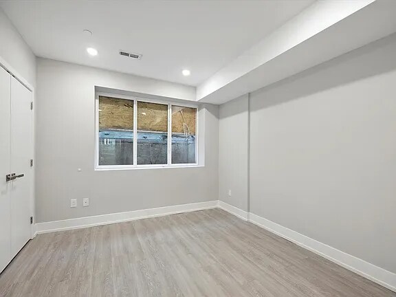 Building Photo - 2011 N Randolph St