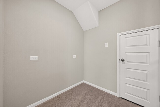 Building Photo - 11611 Arbirlot Dr
