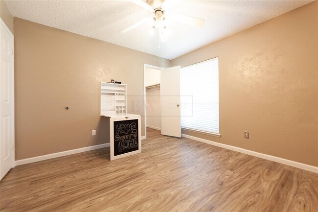Building Photo - 22403 Deville Dr