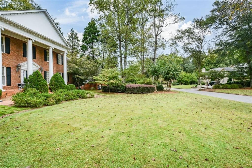 Building Photo - 1640 Lazy River Ln