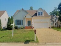 Building Photo - Beautifully maintained 3 bedroom 2 bath contemporary in highly sought after Birkdale subdivision.