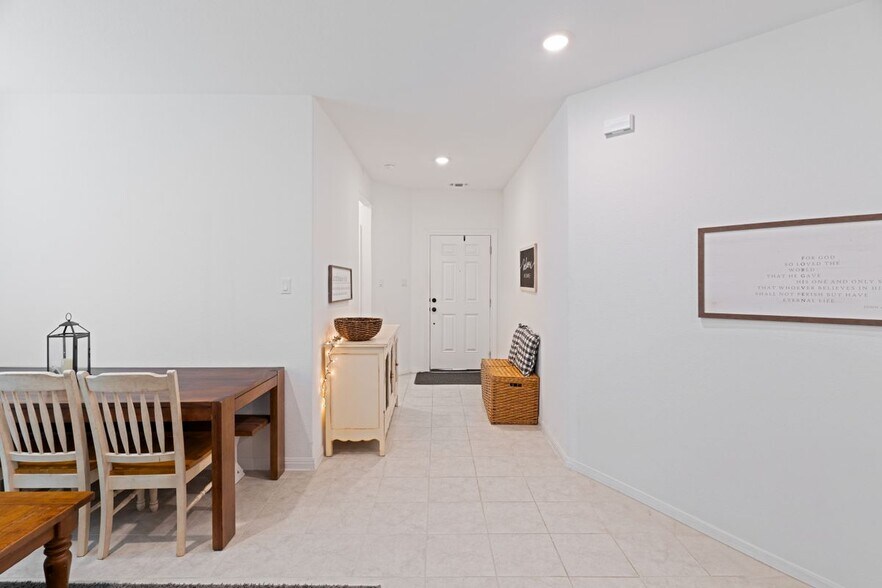 Building Photo - 237 Sand Lily Ln