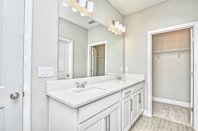 Building Photo - 6427 Cyrils Dr