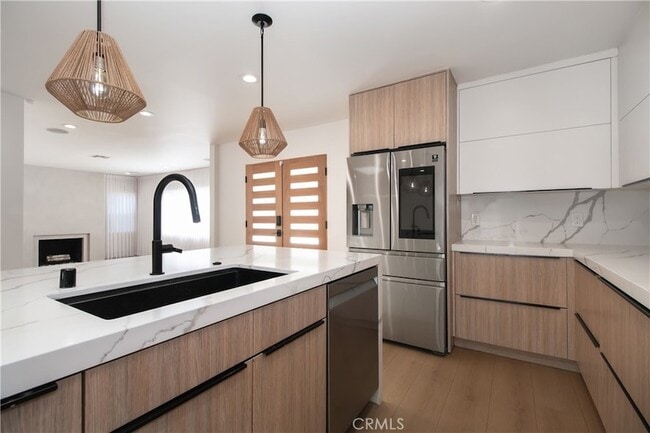 Building Photo - 22539 Dolorosa St