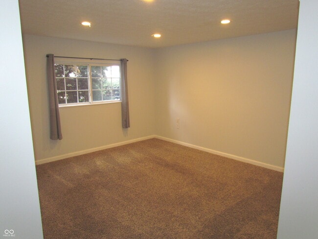 Primary Photo - 13888 Willesden Cir