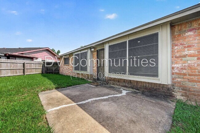 Building Photo - 5041 E Ridge Creek Dr