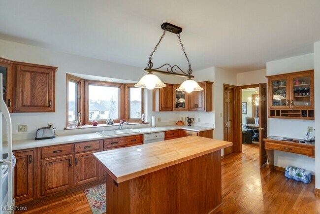 Building Photo - 4700 Barnsleigh Dr