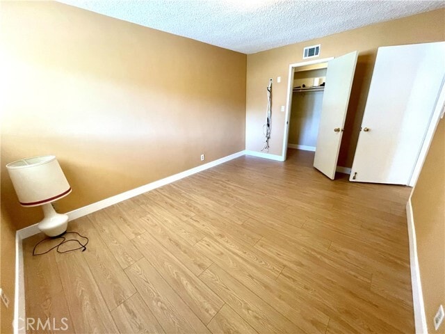 Building Photo - 10524 Casanes Ave
