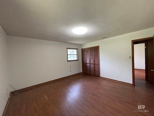 Building Photo - 31520 Stagecoach Rd