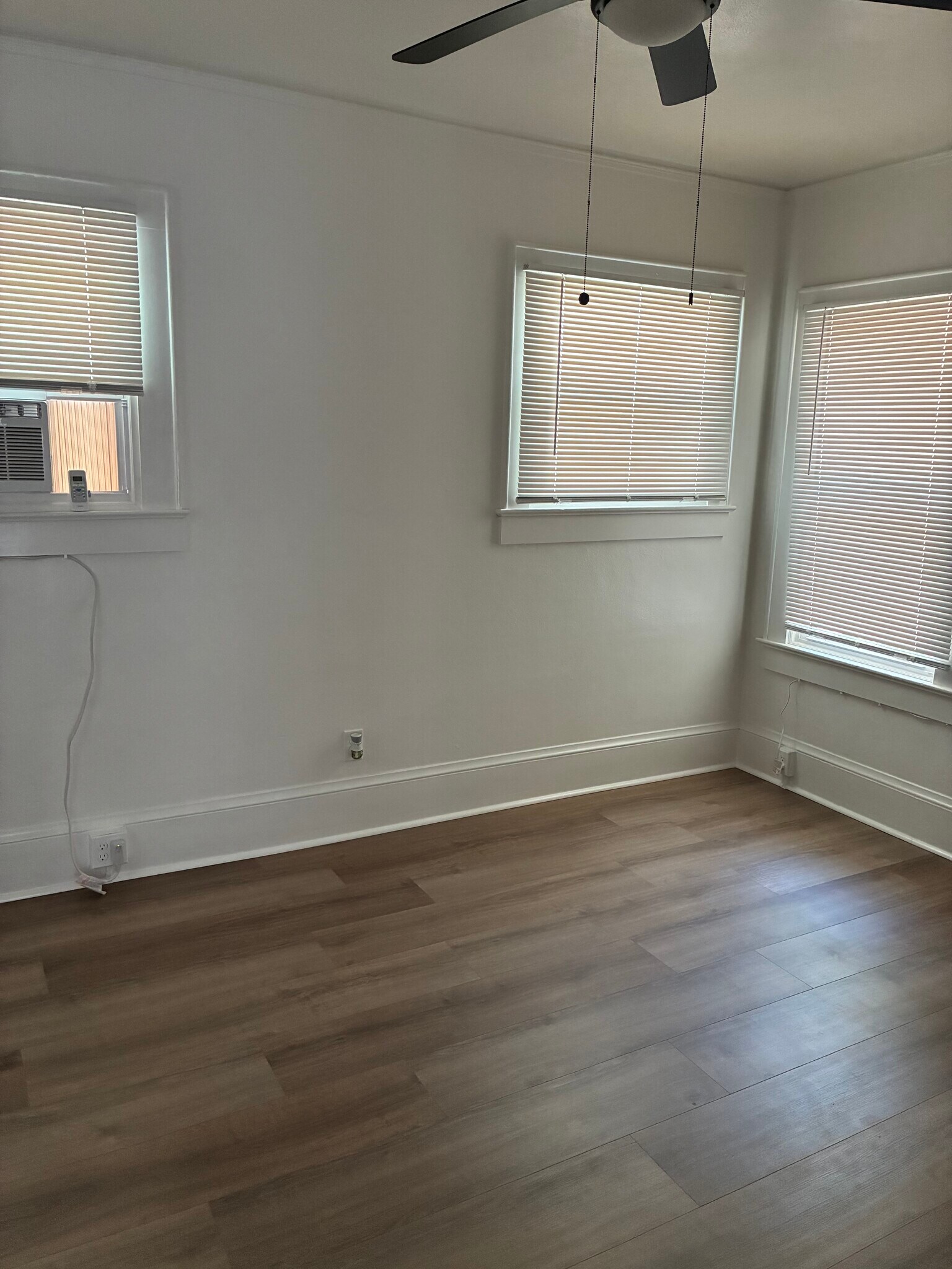Building Photo - 211 Loomis Ave