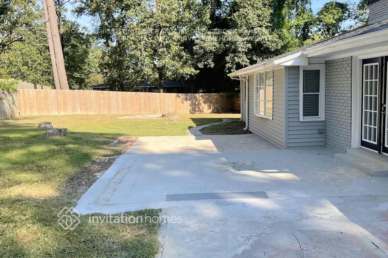 Building Photo - 190 Pineview Dr