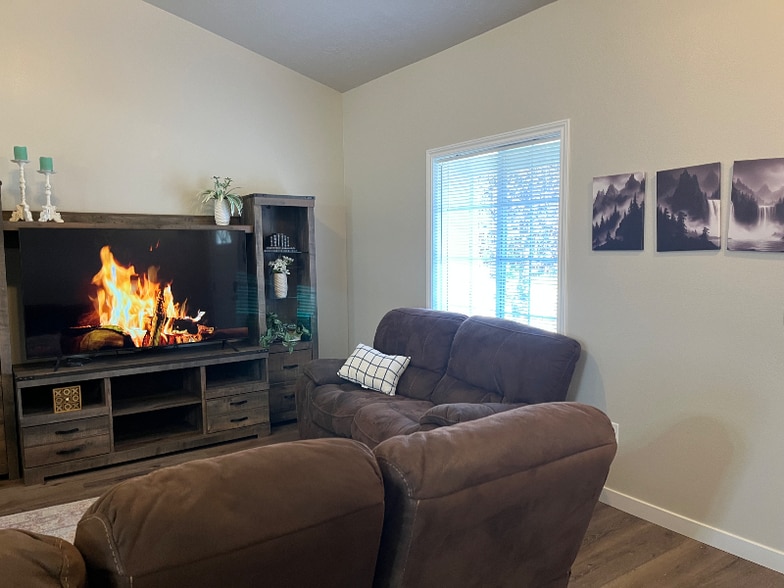 Building Photo - 4311 N Buckboard Pl