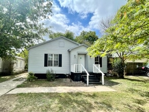 Building Photo - 2714 Windsor Ave