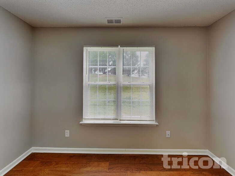 Building Photo - 1207 Piney Church Rd