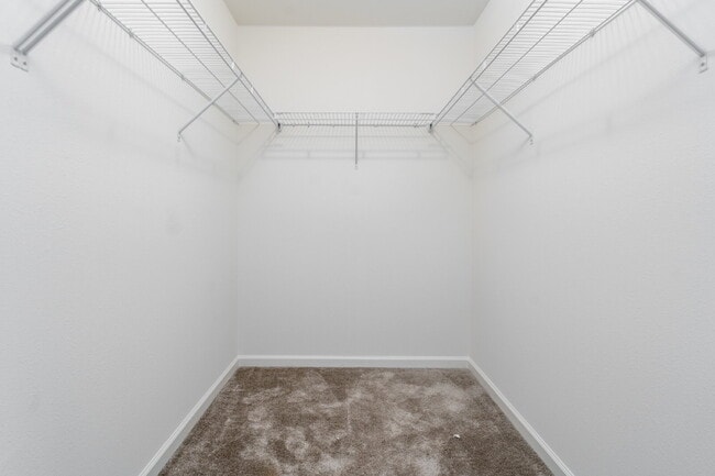 Building Photo - 3662 Foxton Dr