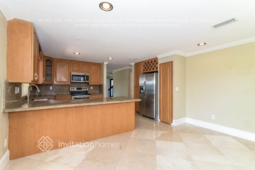 Building Photo - 6731 SW 155th Ave