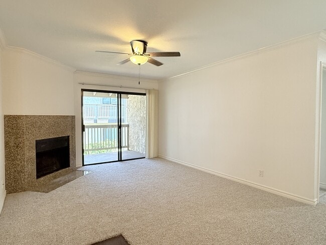 Building Photo - 9959 Azuaga St