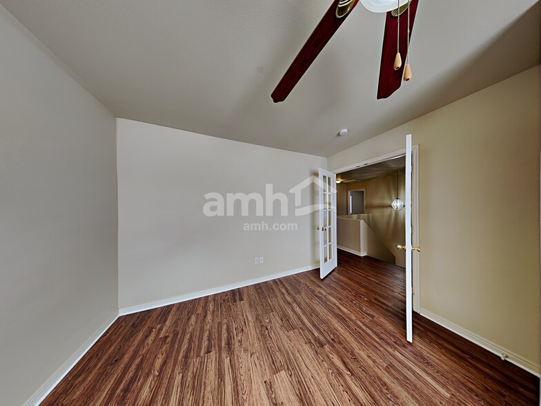 Building Photo - 832 S 1660 W