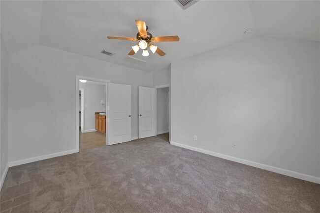 Building Photo - 90 W Montfair Blvd