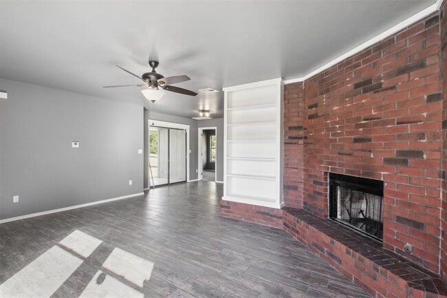 Building Photo - 2817 Green Canyon Dr