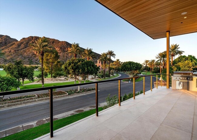 Building Photo - 4575 N Phoenician Blvd