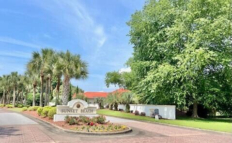 Building Photo - 4321 Sunset Beach Blvd