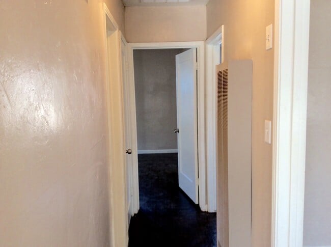 Building Photo - 2516 Ashby St