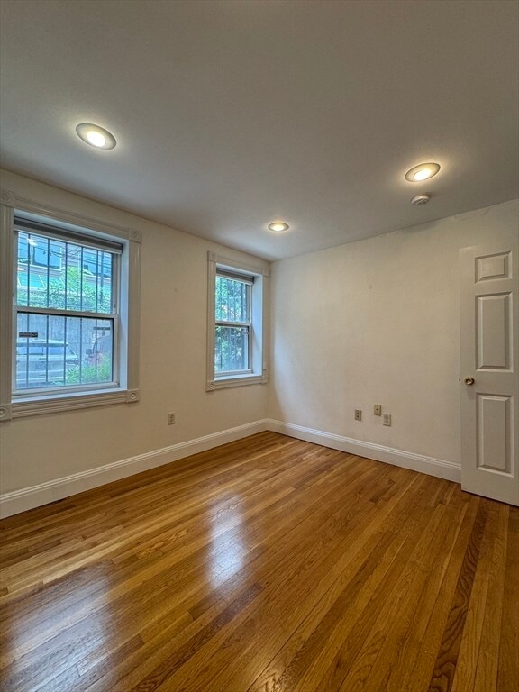 Building Photo - 85 E Brookline St