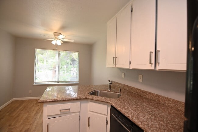 Building Photo - 2583 Gimelli Way