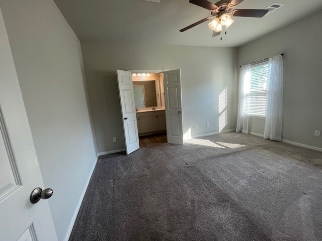 Building Photo - 156 Camelot Pl Ct